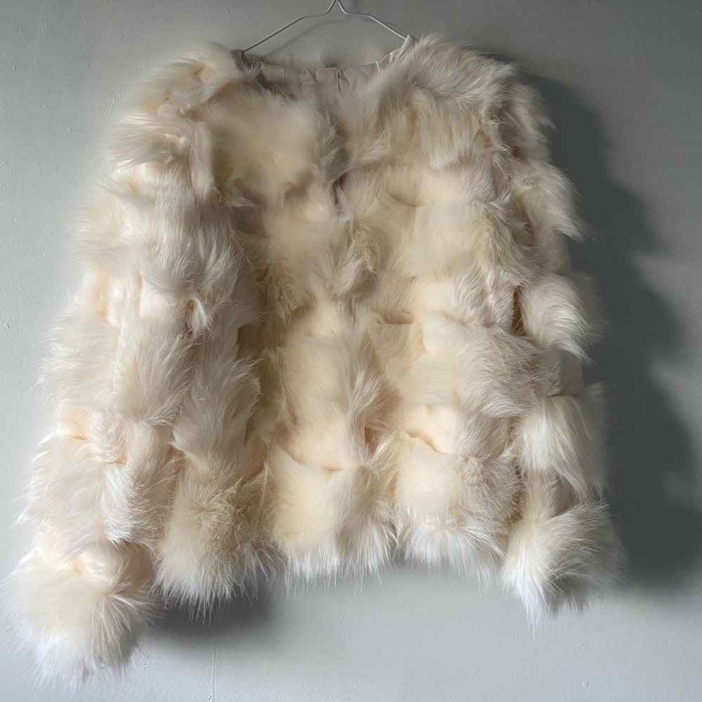 Bran new faux fur coat